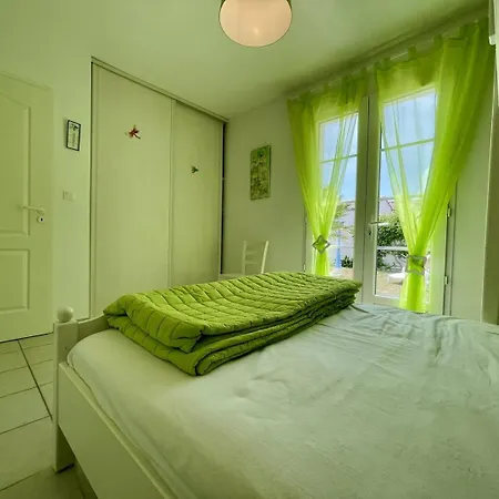 Villa Maison 4 Pièces 7 Couchages Denis D'oléron Sdo000-076