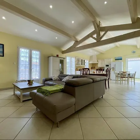 Maison 4 Pièces 7 Couchages Denis D'oléron Sdo000-076 *